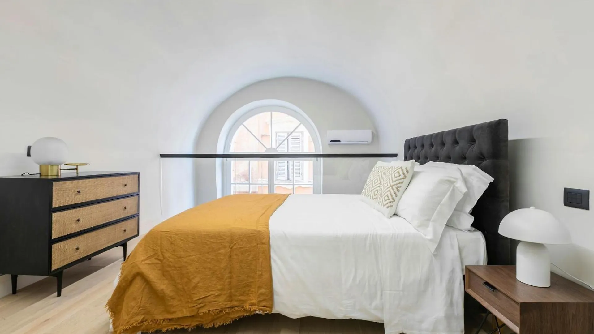 Sonder By Marriott Bonvoy Trastevere Apartments Piazza Trilussa Roma Italia